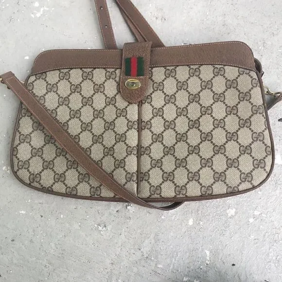 Vintage  Gucci  Crossbody - Picture 2 of 10